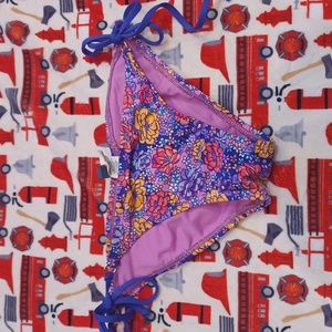 Tie‎ on the side swimsuit bottom
